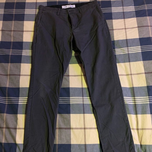 Old Navy Skinny Chino Pants - Picture 1 of 3